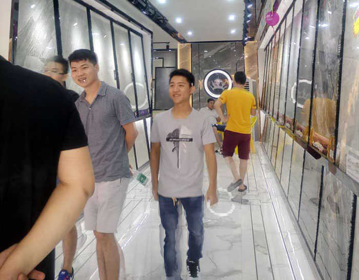网信快3 瓷砖代理  陶瓷一线品牌 普宁 开业