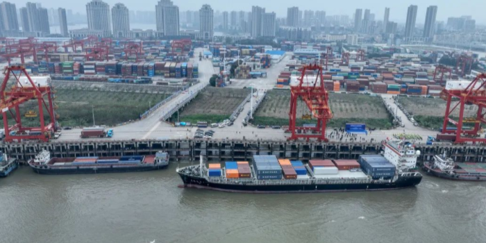 大运河鄂州段运量增长8%，江阴港海铁联运破6万标箱