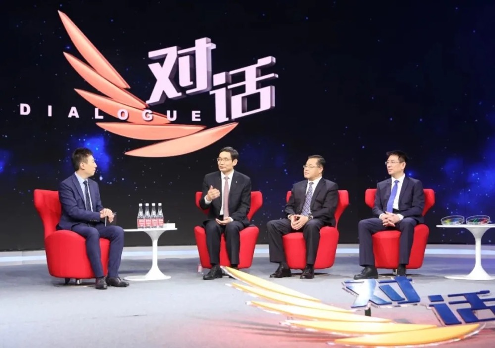 周育先受邀加入央视对话节目，，，，谈企业家精神，，，，讲优德88故事