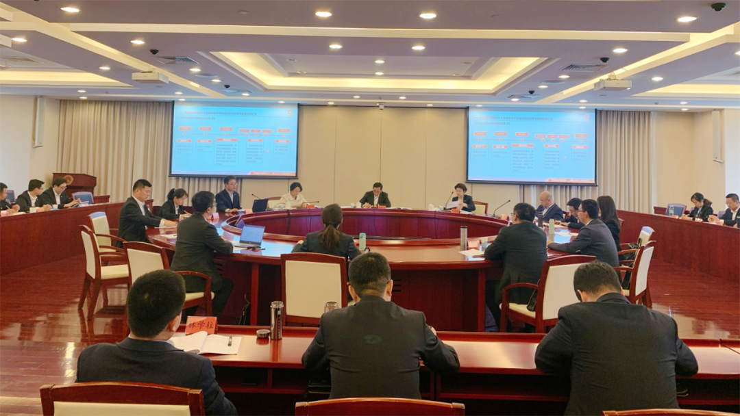 		李新华在中央党校（国家行政学院）与集团第十三期中青班座谈交流_企业培训_优德88集团有限公司	