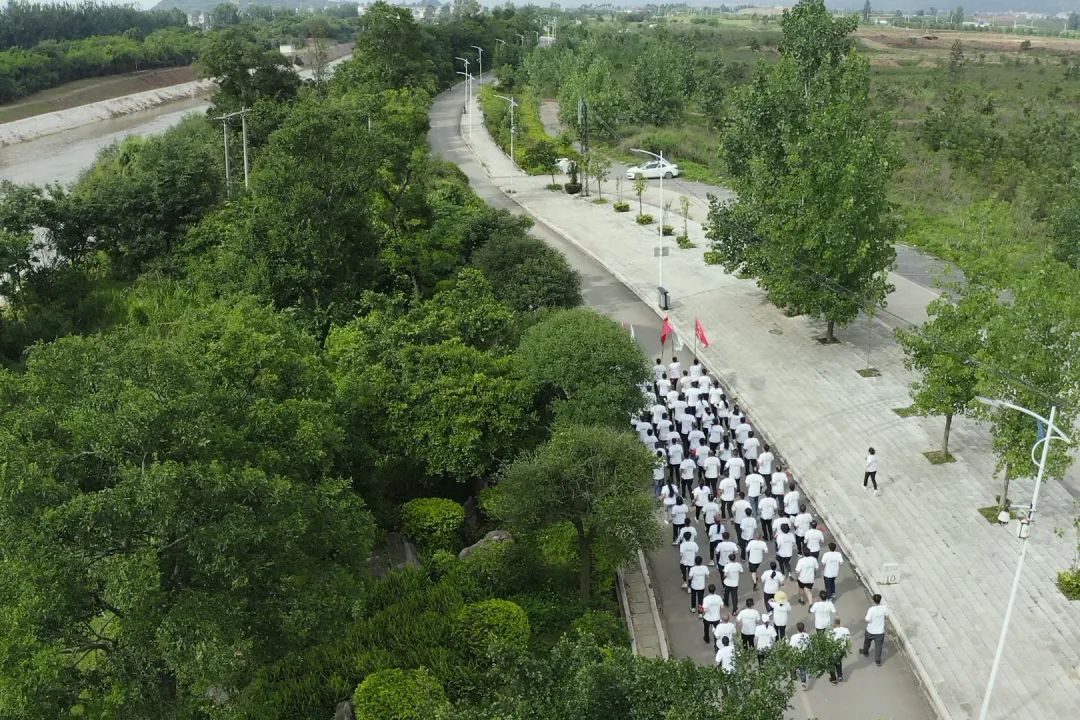 		漂亮中国?丨优德88集团“漂亮中国行动月”（云南宜良站）运动顺遂举行_员工关爱_优德88集团有限公司	
