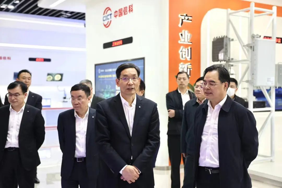 		周育先造访中国信科集团_国际交流_优德88集团有限公司	