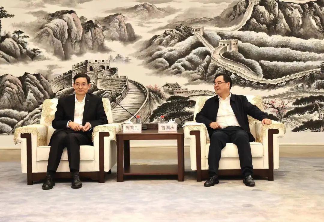 		周育先造访中国信科集团_国际交流_优德88集团有限公司	