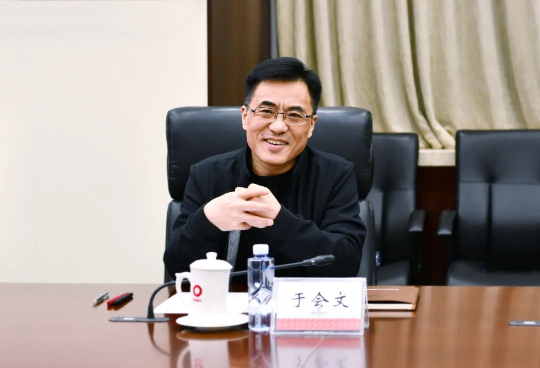 		周育先会见重庆市委常委、万州区委书记于会文一行_国际交流_优德88集团有限公司	