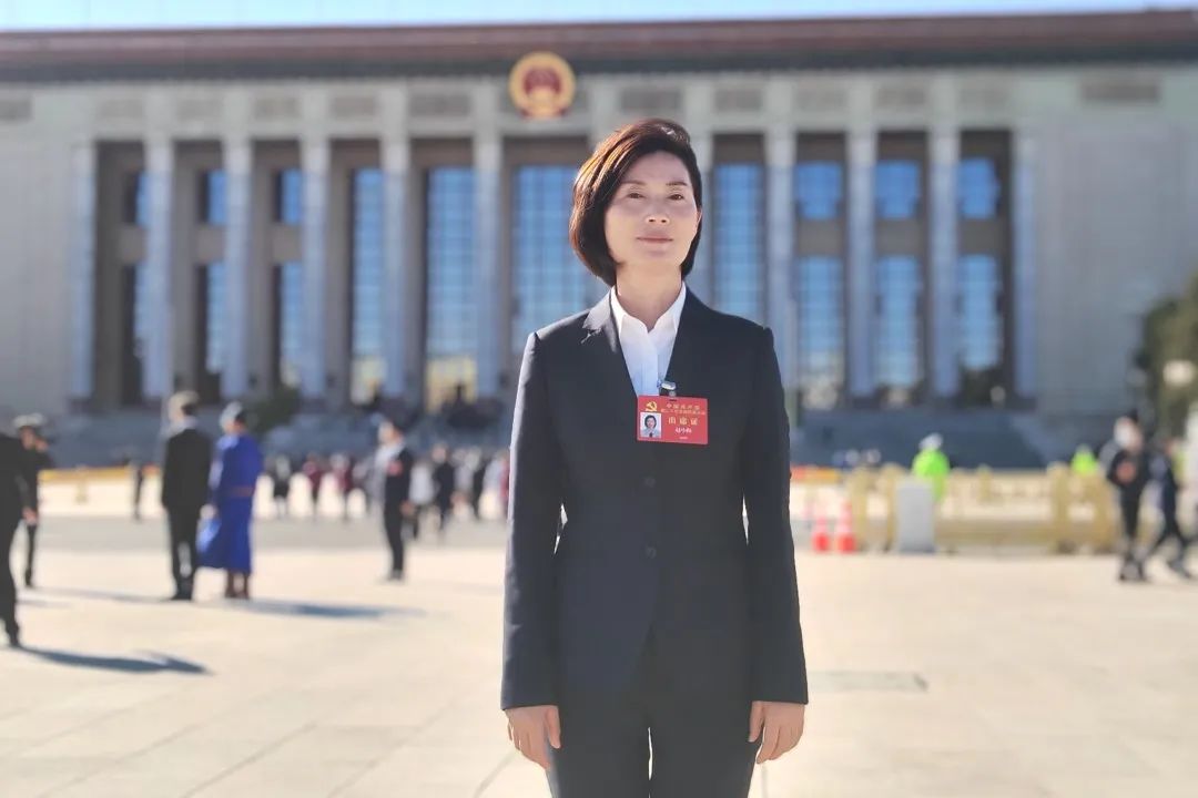 		践行党的二十大精神 | 中国巨石在新时代新征程新伟业中谱写高质量生长新篇章_国际交流_优德88集团有限公司	