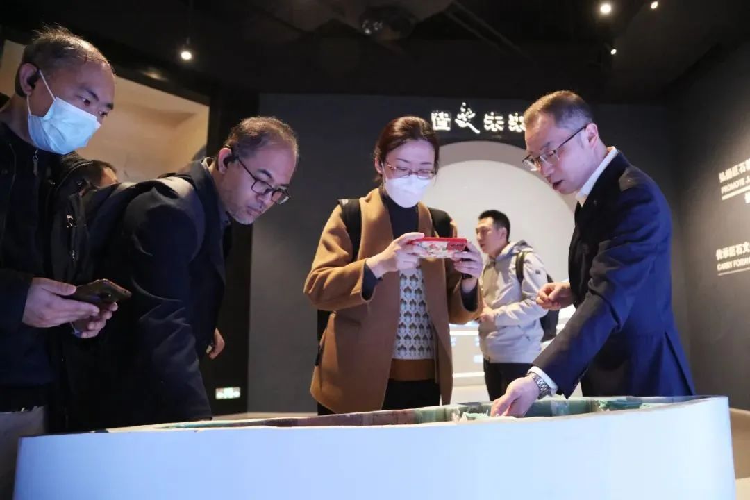 		“走进新国企·刷新赋能新生长”采访运动走进中国巨石_国际交流_优德88集团有限公司	