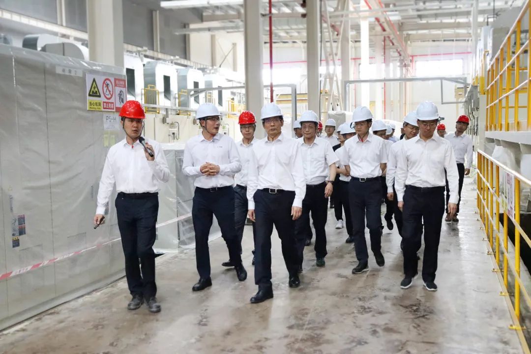 		周育先受邀加入2023天下动力电池大会并调研集团在宜宾企业_国际交流_优德88集团有限公司	