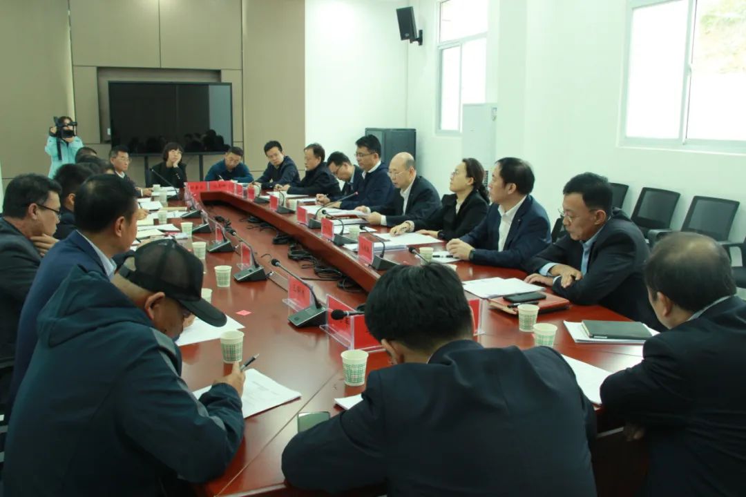 		常张利加入在宁中央单位定点帮扶座谈会并赴泾源县调研墟落振兴事情_企业公民_优德88集团有限公司	