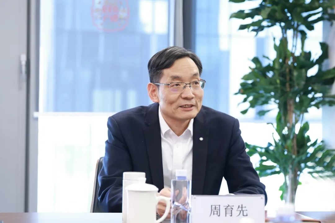 		周育先赴中建材信息调研慰问_员工关爱_优德88集团有限公司	