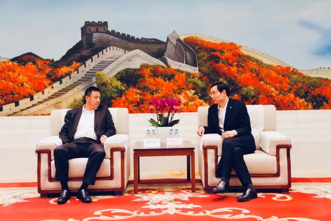 		周育先会见正大集团资深副董事长杨小平一行_优德88要闻_优德88集团有限公司	
