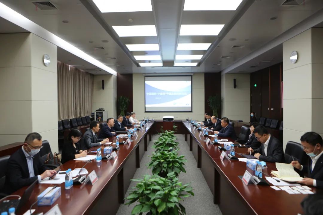 		曹江林会见中国国新总司理莫德旺及太平洋资产治理公司副总司理严赟华一行_优德88要闻_优德88集团有限公司	