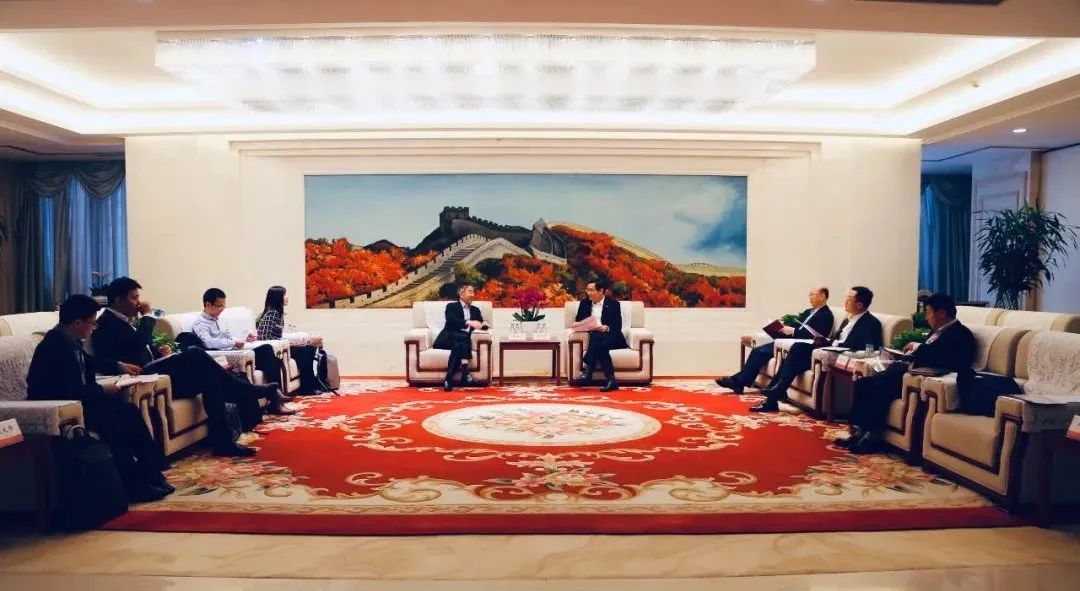		周育先会见鼎晖投资董事长吴尚志一行_优德88要闻_优德88集团有限公司	
