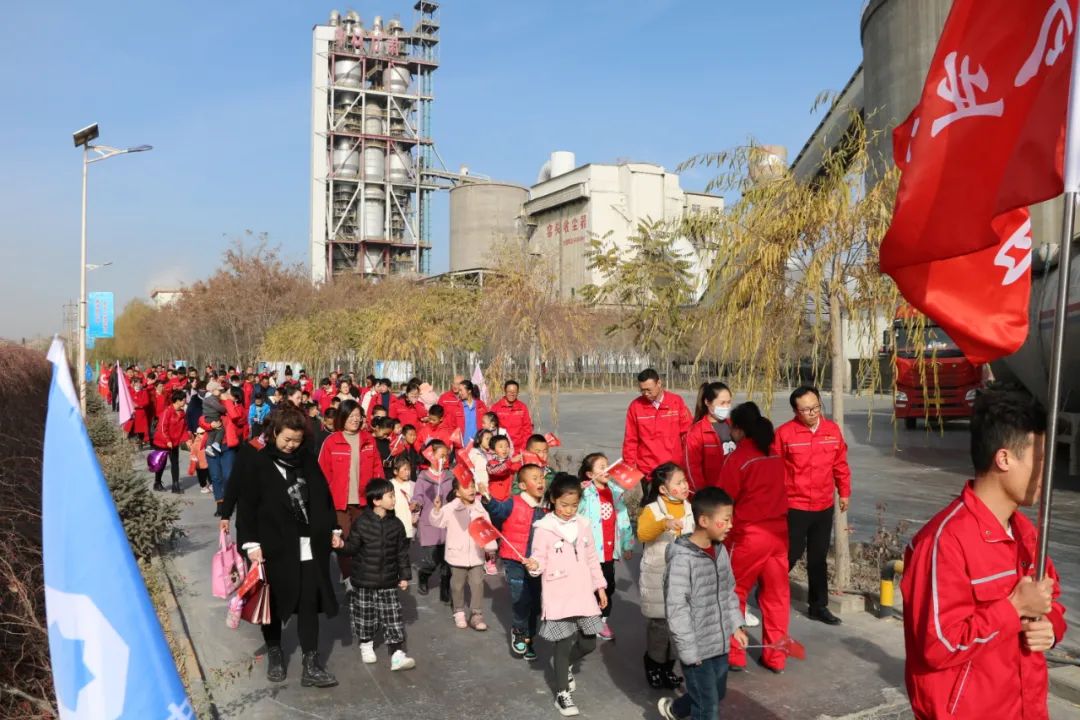 		冲刺四序度 | 这里不但有辛勤事情和累累硕果，，，，，尚有......._企业动态_优德88集团有限公司	