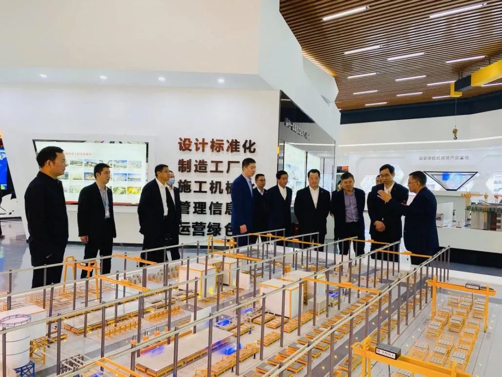 		周育先到四川部分企业调研指导事情_优德88要闻_优德88集团有限公司	
