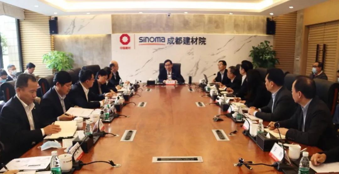 		周育先到四川部分企业调研指导事情_优德88要闻_优德88集团有限公司	