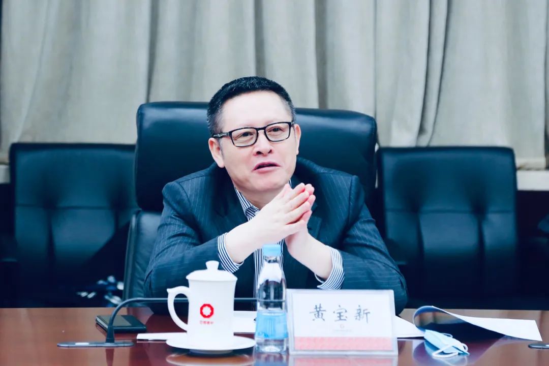 		周育先会见平安集团副总司理黄宝新一行_优德88要闻_优德88集团有限公司	