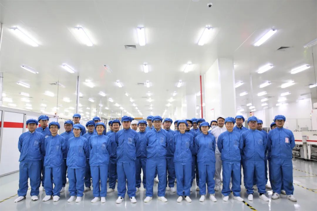 		最美建材人 | 成都中建材蒋猛：不当副教授，，，，，，投身中建材的手艺领武士_人物_优德88集团有限公司	