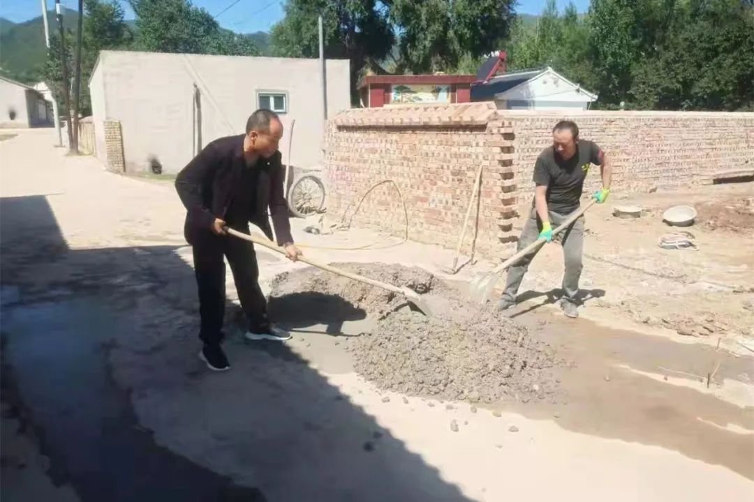		最美建材人 | 咸阳陶瓷院雷先锋:心系黎民冷暖 助力墟落振兴的“第一书记”_人物_优德88集团有限公司	
