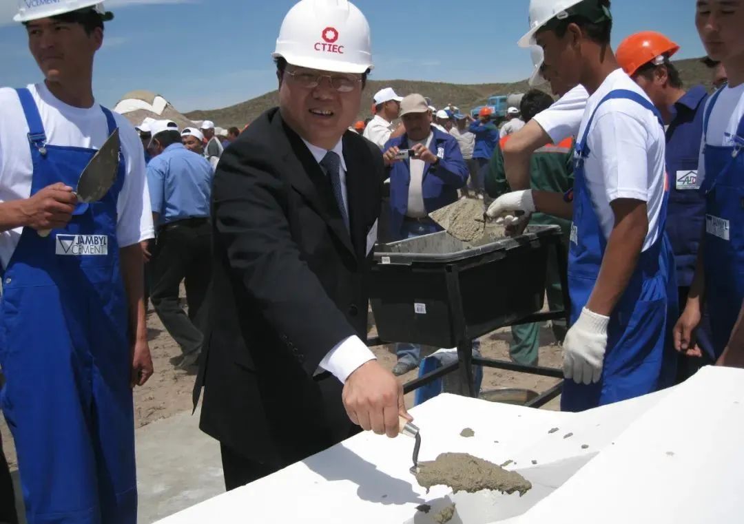 		斯人已逝去 精神长明亮——记继续有为、一心一意的好干部马明亮同志_人物_优德88集团有限公司	