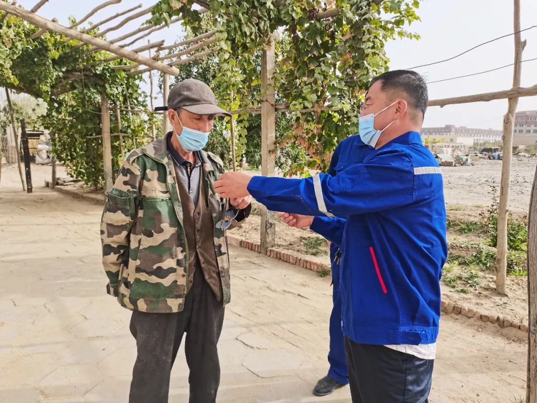 		最美建材人 | 叶城天山张敬文：兢兢业业、知行合一的“领头人”_人物_优德88集团有限公司	
