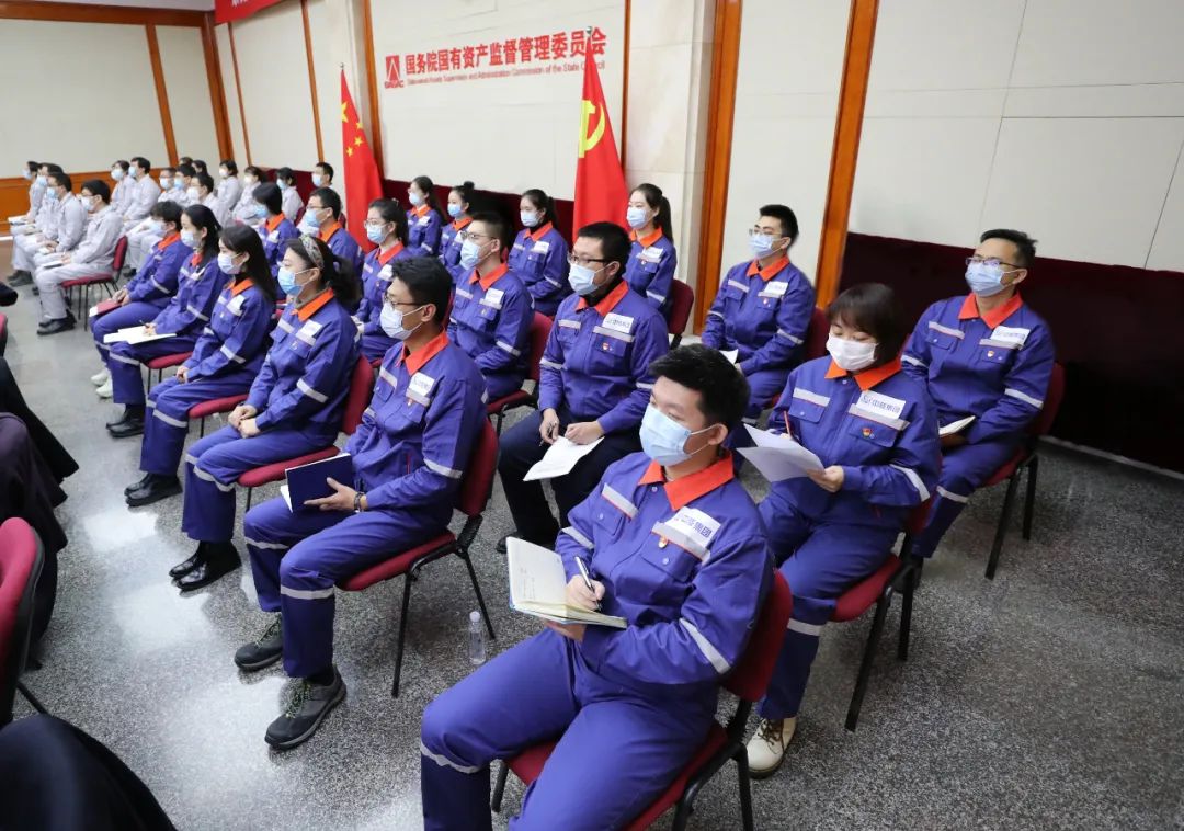 		国务院国资委党委举行学习贯彻党的十九届六中全会精神国资国企系统宣讲报告会_十九届六中全会_优德88集团有限公司	