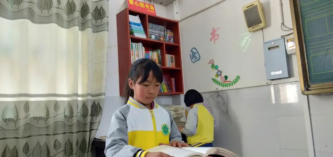 		冬日暖阳，，，，，，我们为云南昭通孩子们送去温暖_责任与文化_优德88集团有限公司	