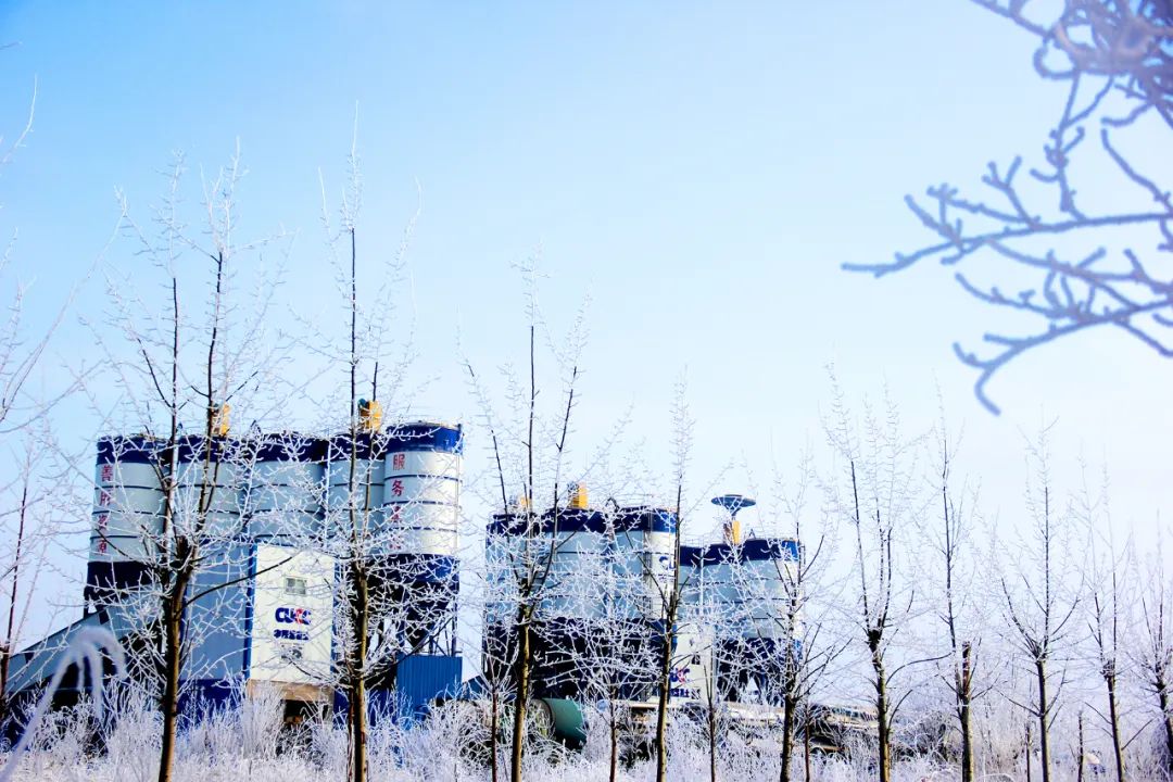 		雪花飘飘，，，，，，一起来浏览建材小同伴镜头下的漂亮雪景吧！_图片_优德88集团有限公司	