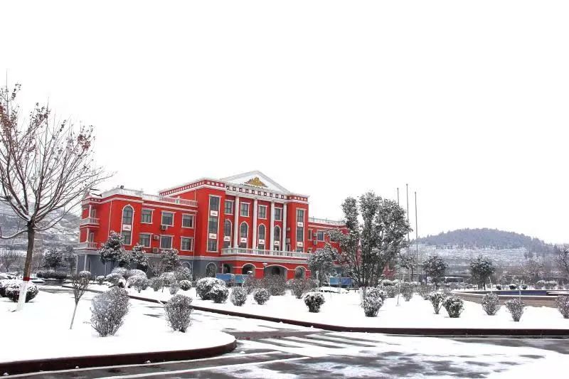 		雪花飘飘，，，，，，一起来浏览建材小同伴镜头下的漂亮雪景吧！_图片_优德88集团有限公司	