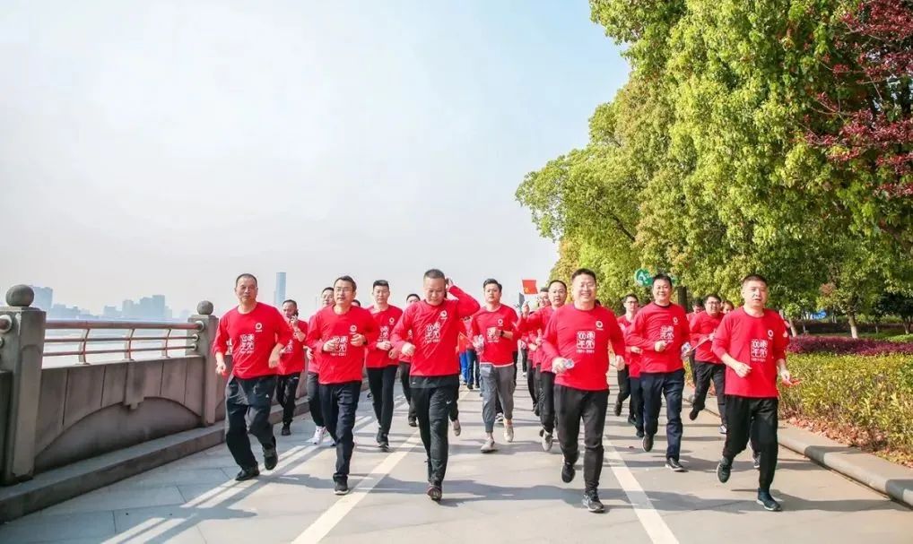 		第7站 | 优德88集团“健跑百年路 斗争新征程”（南昌站）运动乐成举行_企业动态_优德88集团有限公司	