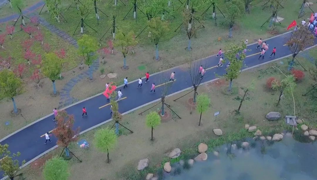 		第13站 | 优德88集团“健跑百年路 斗争新征程”（鄂豫皖革命纪念馆站）在河南信阳乐成举行_企业动态_优德88集团有限公司	