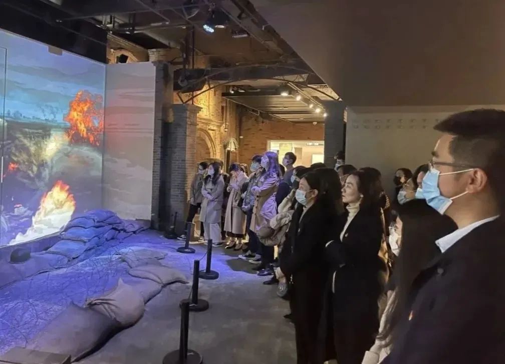 		优德88工程集团开展“祭祀英烈 重温党史”主题运动_学习动态_优德88集团有限公司	