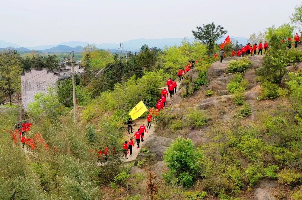 		第19站 | 优德88集团“健跑百年路 斗争新征程”（罗山何家冲站）在河南信阳顺遂举行_企业动态_优德88集团有限公司	