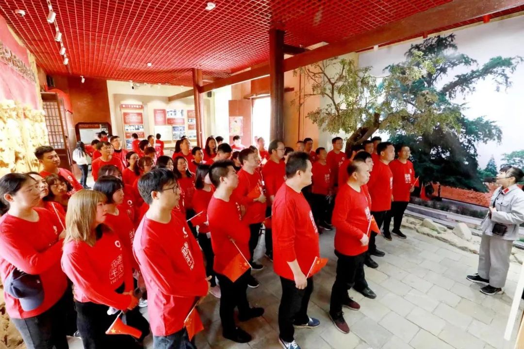 		第19站 | 优德88集团“健跑百年路 斗争新征程”（罗山何家冲站）在河南信阳顺遂举行_企业动态_优德88集团有限公司	