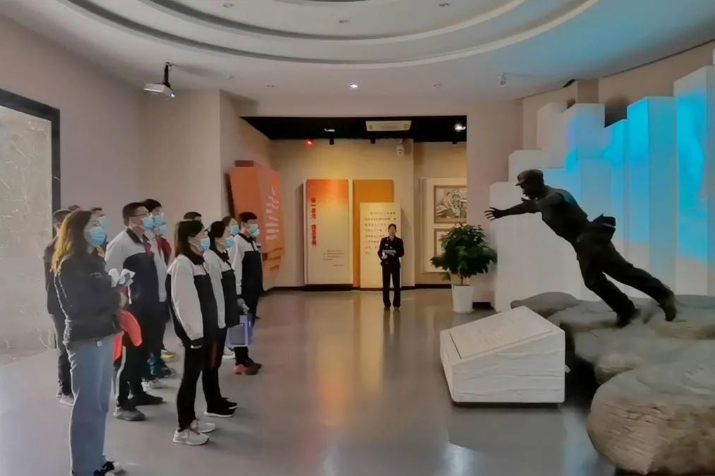 		永远跟党走 斗争新征程 | 优德88集团各级团组织热烈开展主题团日运动_优德88要闻_优德88集团有限公司	