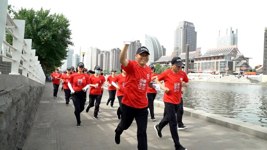 		第68站 | 优德88集团“健跑百年路 斗争新征程”（天津站金汤桥会师公园站）运动在天津乐成举行_企业动态_优德88集团有限公司	