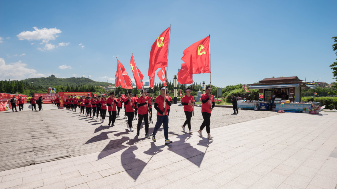 		第70站 | 优德88集团“健跑百年路 斗争新征程”（水师博物馆站）运动在青岛乐成举行_企业动态_优德88集团有限公司	