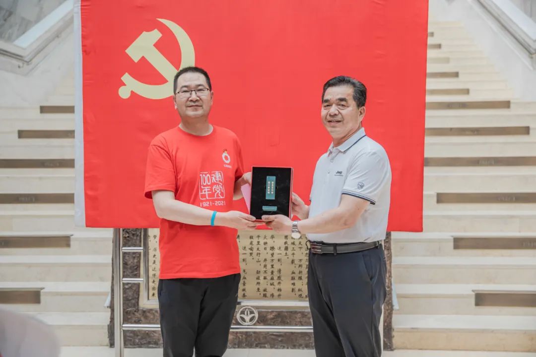 		第85站 | 优德88集团“健跑百年路 斗争新征程”（五家渠将军纪念馆站）运动在新疆五家渠市乐成举行_企业动态_优德88集团有限公司	