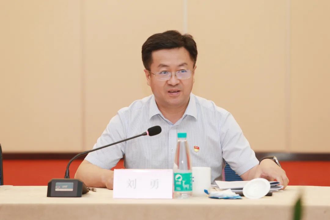 		优德88集团召开党建事情座谈会_要闻_优德88集团有限公司	