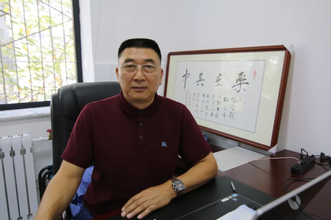 		最美建材人 | 40年如一日，，，，，只因这份热爱——优德88总院郑京明_人物_优德88集团有限公司	