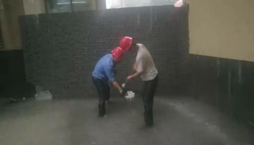 		“豫”你同在，，优德88集团抗洪救灾一直在行动！_图片_优德88集团有限公司	