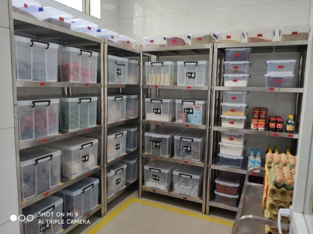 		办实事 暖人心 | 宁夏建材：专心用情解决好员工用餐问题_办实事暖人心_优德88集团有限公司	