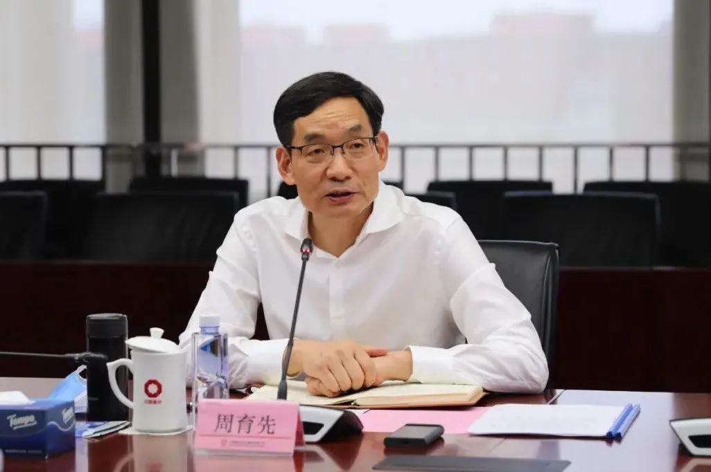 		周育先到中国联合水泥调研指导事情_优德88要闻_优德88集团有限公司	
