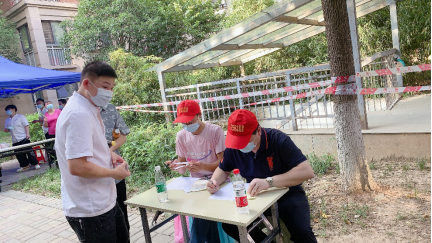 		办实事 暖人心 | 武汉建材院：为周边群众筑起疫情防控堡垒_故事_优德88集团有限公司	