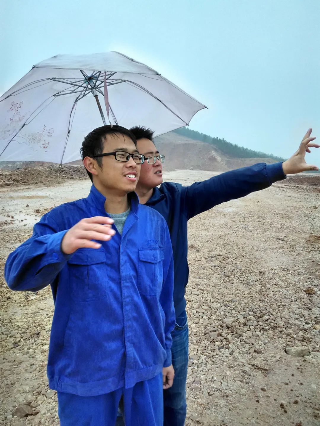 		最美建材人 | 安徽总队郑明辉：新时代地质达人_人物_优德88集团有限公司	