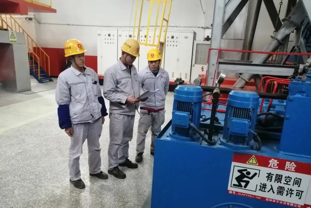 		最美建材人 | 南方水泥钟全相：笃志苦干、恬淡名利的“优异班长”_人物_优德88集团有限公司	