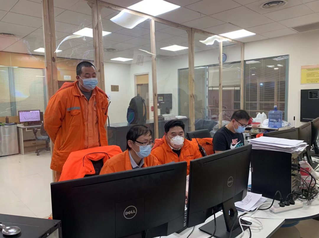 		外洋员工故事│双肩勇挑千斤担，，，，，，一心满怀万丈情_人物_优德88集团有限公司	