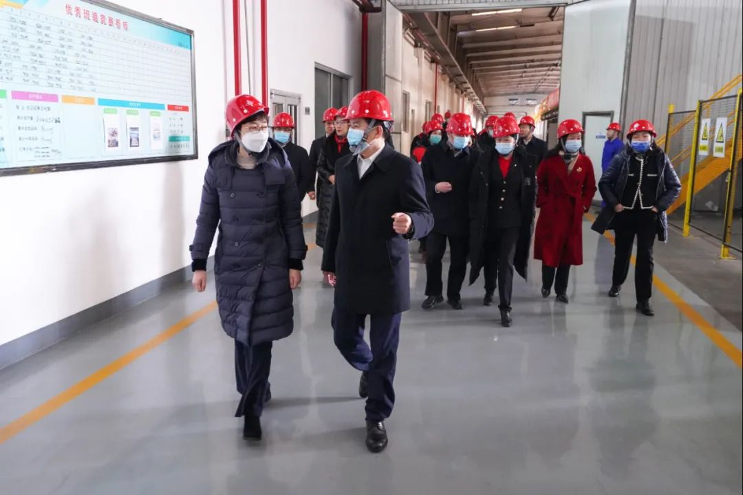 		孙力实调研秦皇岛企业，，，，，，重点调研耀华百年庆祝；Ｔ硕急盖樾蝊优德88要闻_优德88集团有限公司	