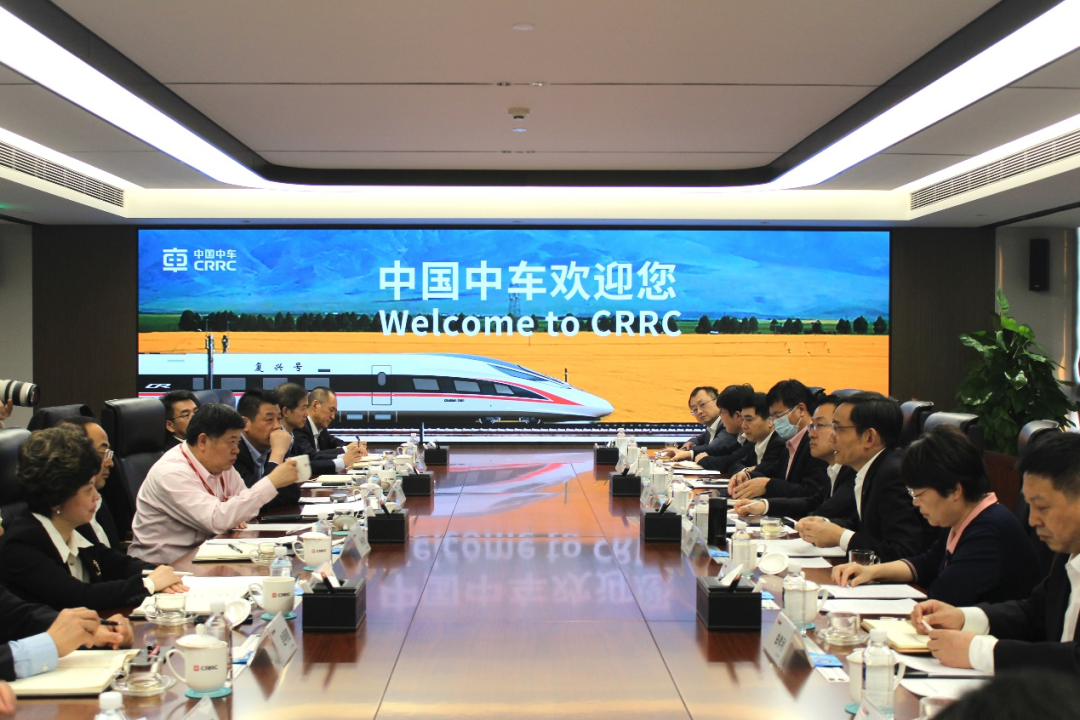 		周育先会见中国中车集团_国际交流_优德88集团有限公司	