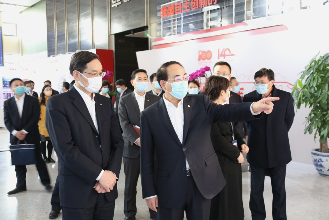 		周育先会见中国中车集团_国际交流_优德88集团有限公司	