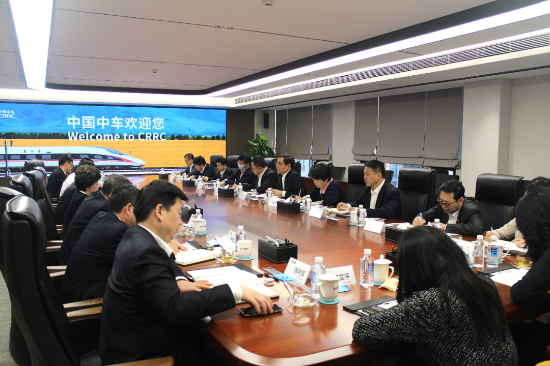 		周育先会见中国中车集团_国际交流_优德88集团有限公司	